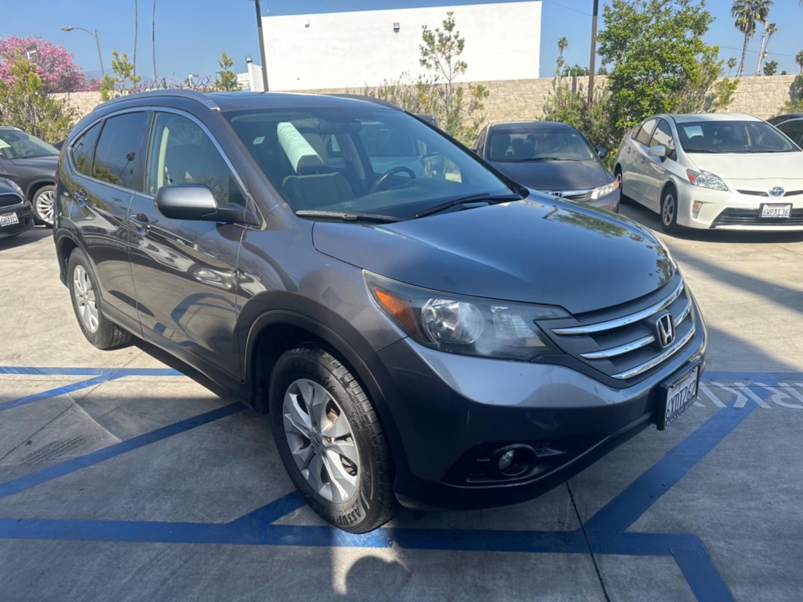 2012 BLUE /GRAY Honda CR-V leather (JHLRM3H70CC) with an 4 CYLINDER engine, Automatic transmission, located at 30 S. Berkeley Avenue, Pasadena, CA, 91107, (626) 248-7567, 34.145447, -118.109398 - Photo #7